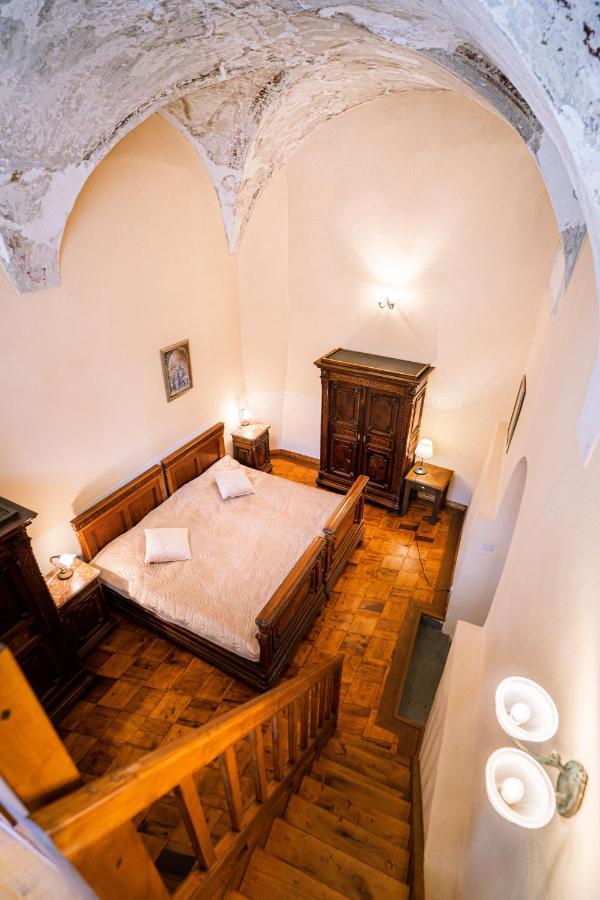 Penzion Cosmopolitan Ii. Banská Štiavnica 部屋 写真