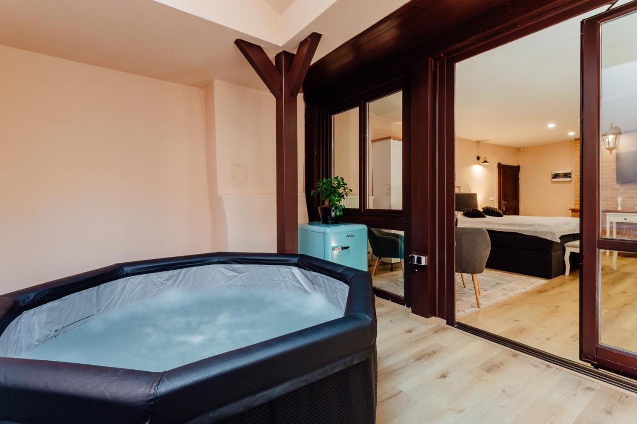 Penzion Cosmopolitan Ii. Banská Štiavnica エクステリア 写真