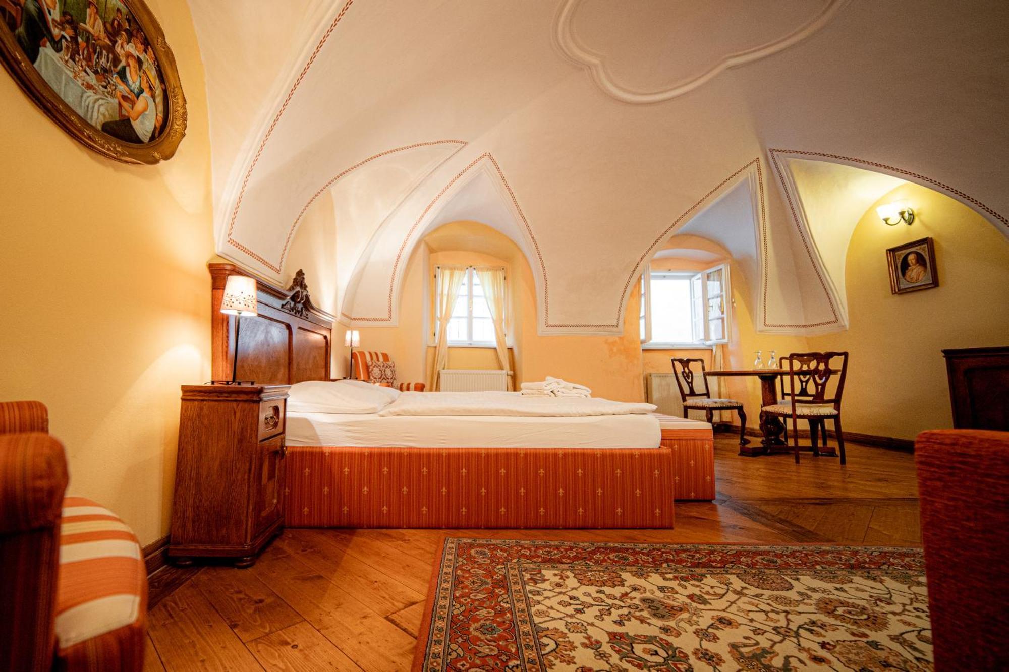 Penzion Cosmopolitan Ii. Banská Štiavnica 部屋 写真