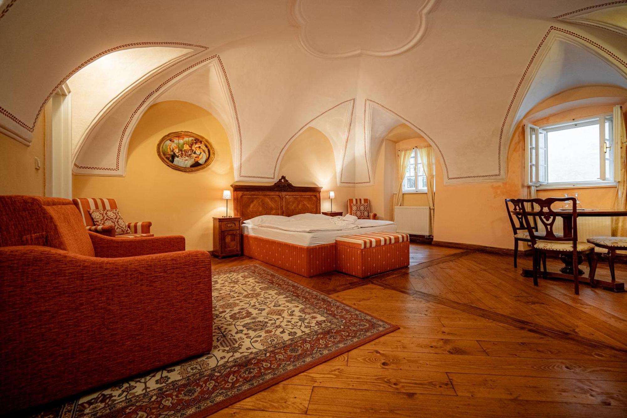 Penzion Cosmopolitan Ii. Banská Štiavnica 部屋 写真