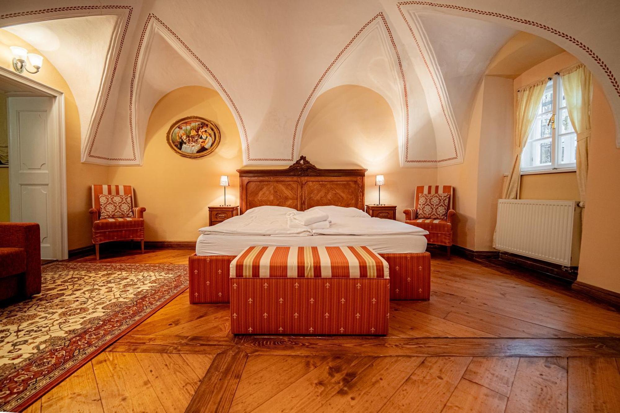 Penzion Cosmopolitan Ii. Banská Štiavnica 部屋 写真